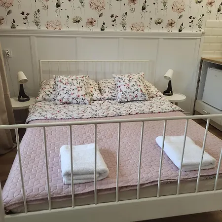 Przy Skwerku Apartmán *